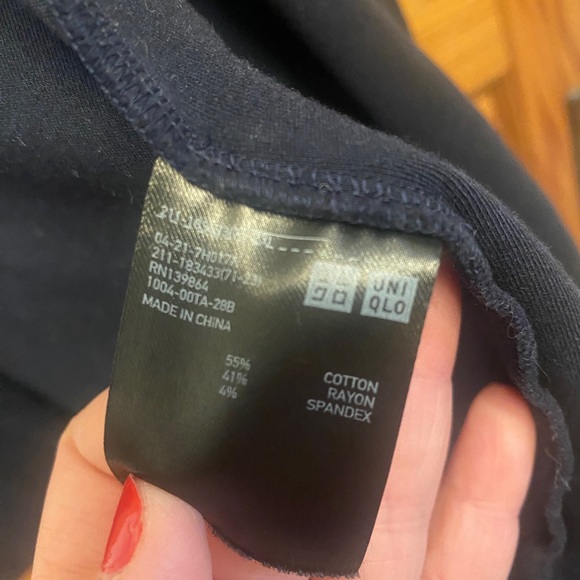 Uniqlo Blazer style cardigan, deep navy, offers stretch - Picture 3 of 4